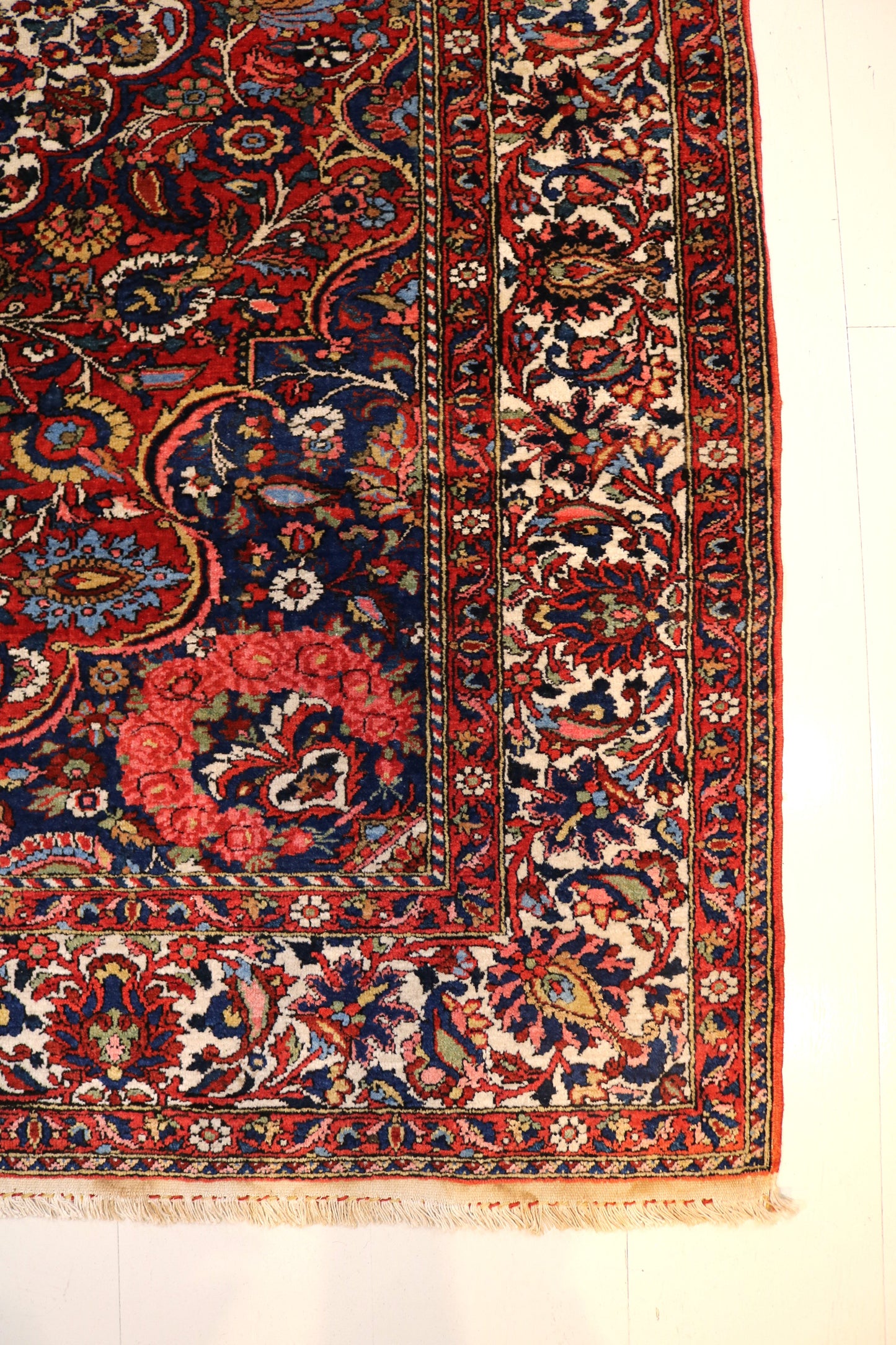 Bakhtiyar rug