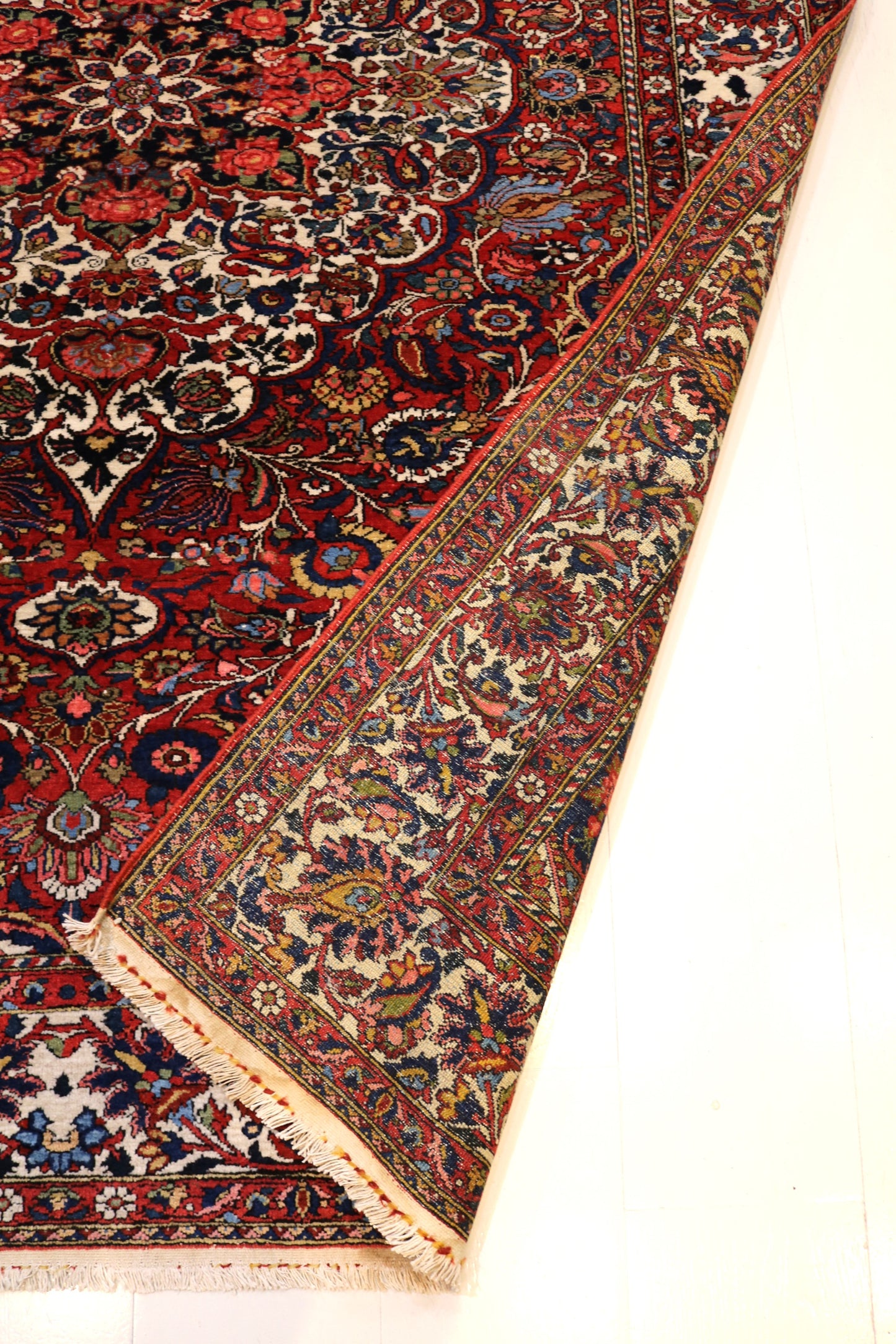 Bakhtiyar rug