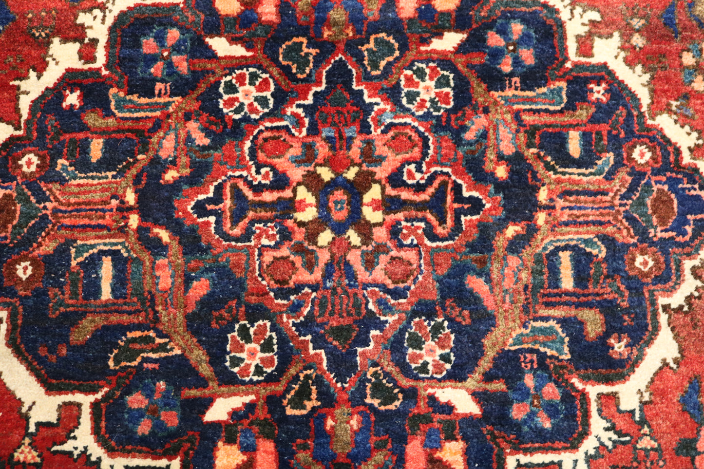 Abadeh Rug