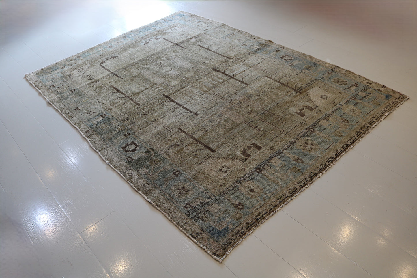 Malayer Rug with light blue border and trees