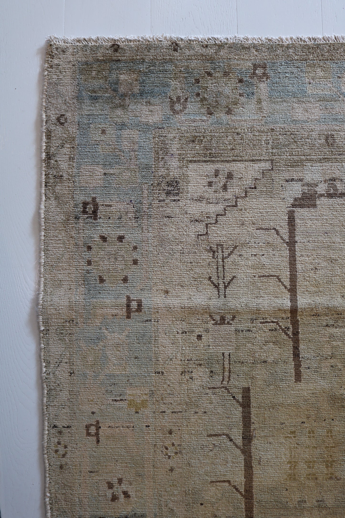 Malayer Rug with light blue border and trees