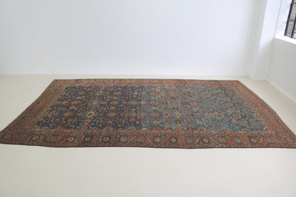 Antique Bakhshayesh carpet