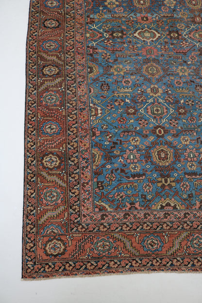 Antique Bakhshayesh carpet