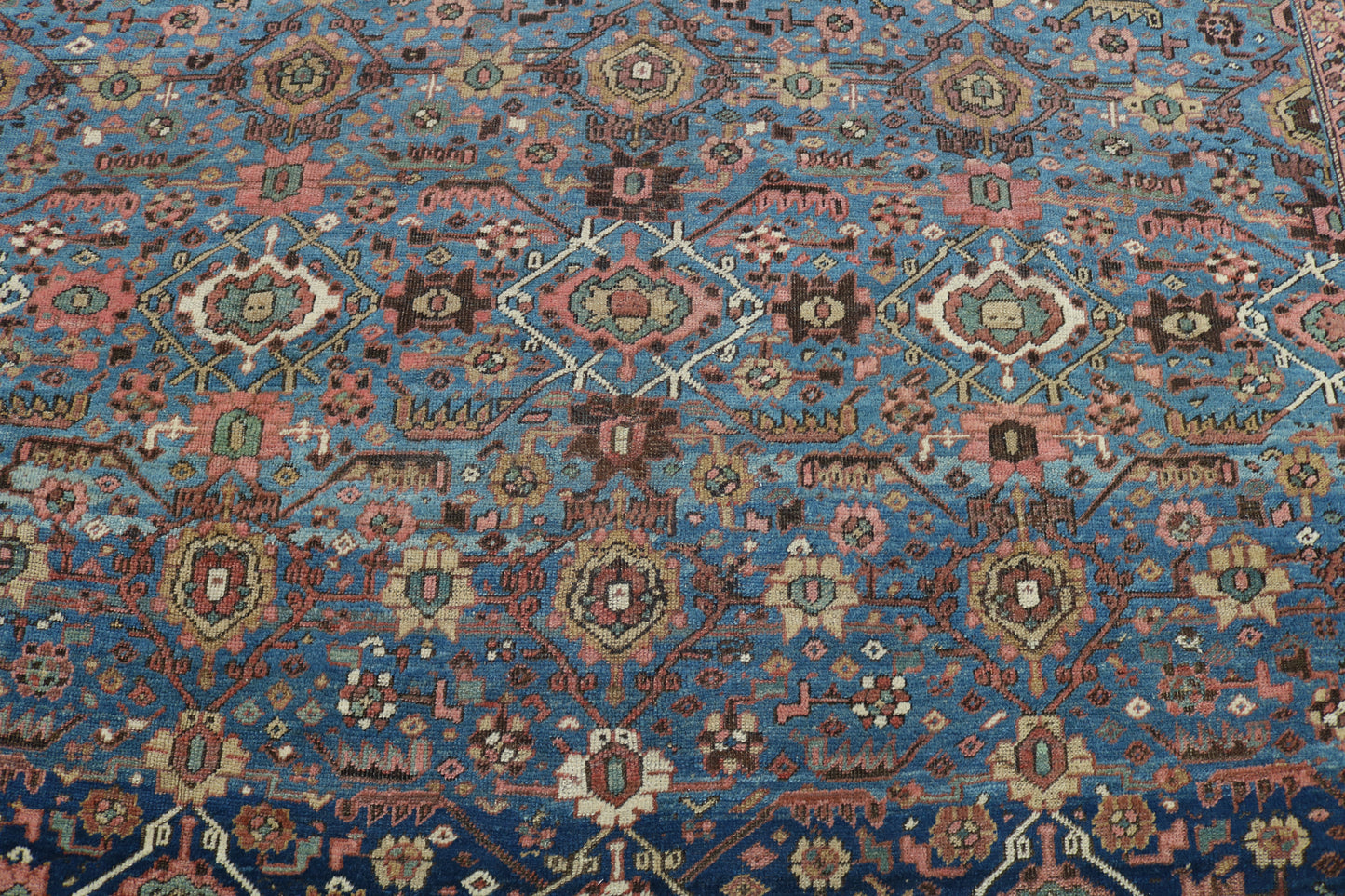 Antique Bakhshayesh carpet