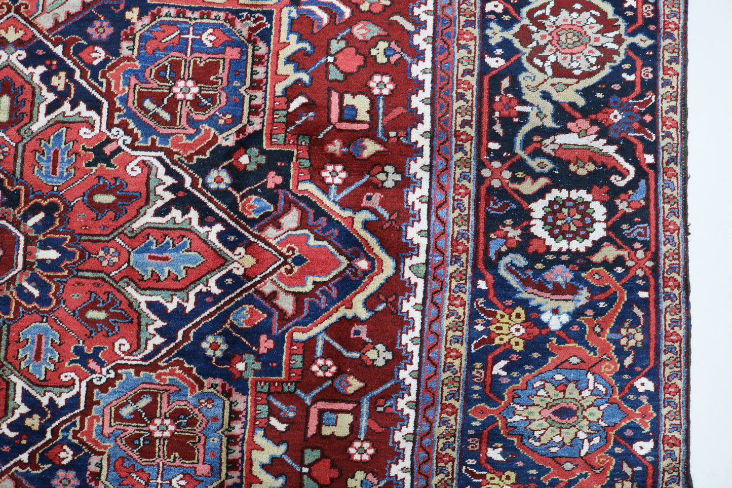 Fine Antique Heriz Carpet