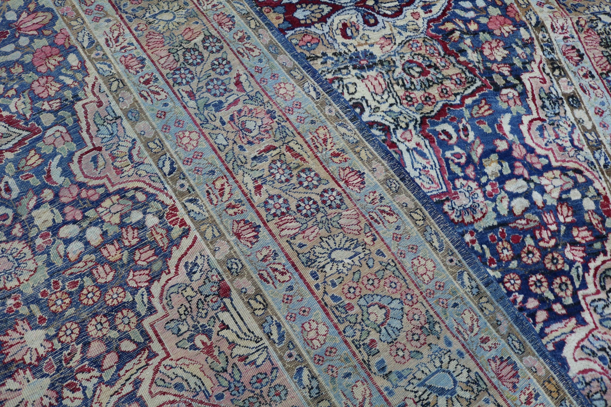 Antique Persian Lavar Kerman carpet - Hakiemie Rug Gallery