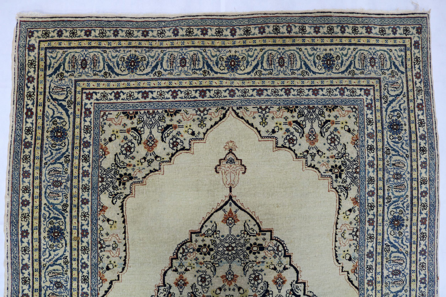 Wonderful Old Antique Haj-Jalili Tabriiz rug - Hakiemie Rug Gallery