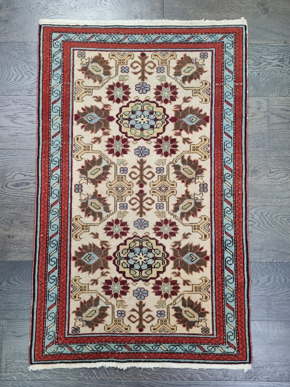 Antique Caucasian Darband rug - Hakiemie Rug Gallery