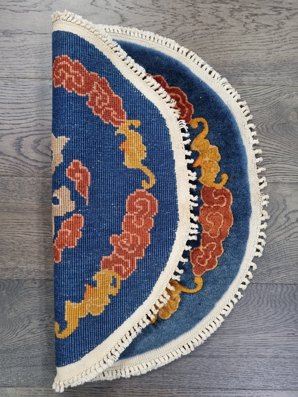 Antique Chinese circle rug - Hakiemie Rug Gallery