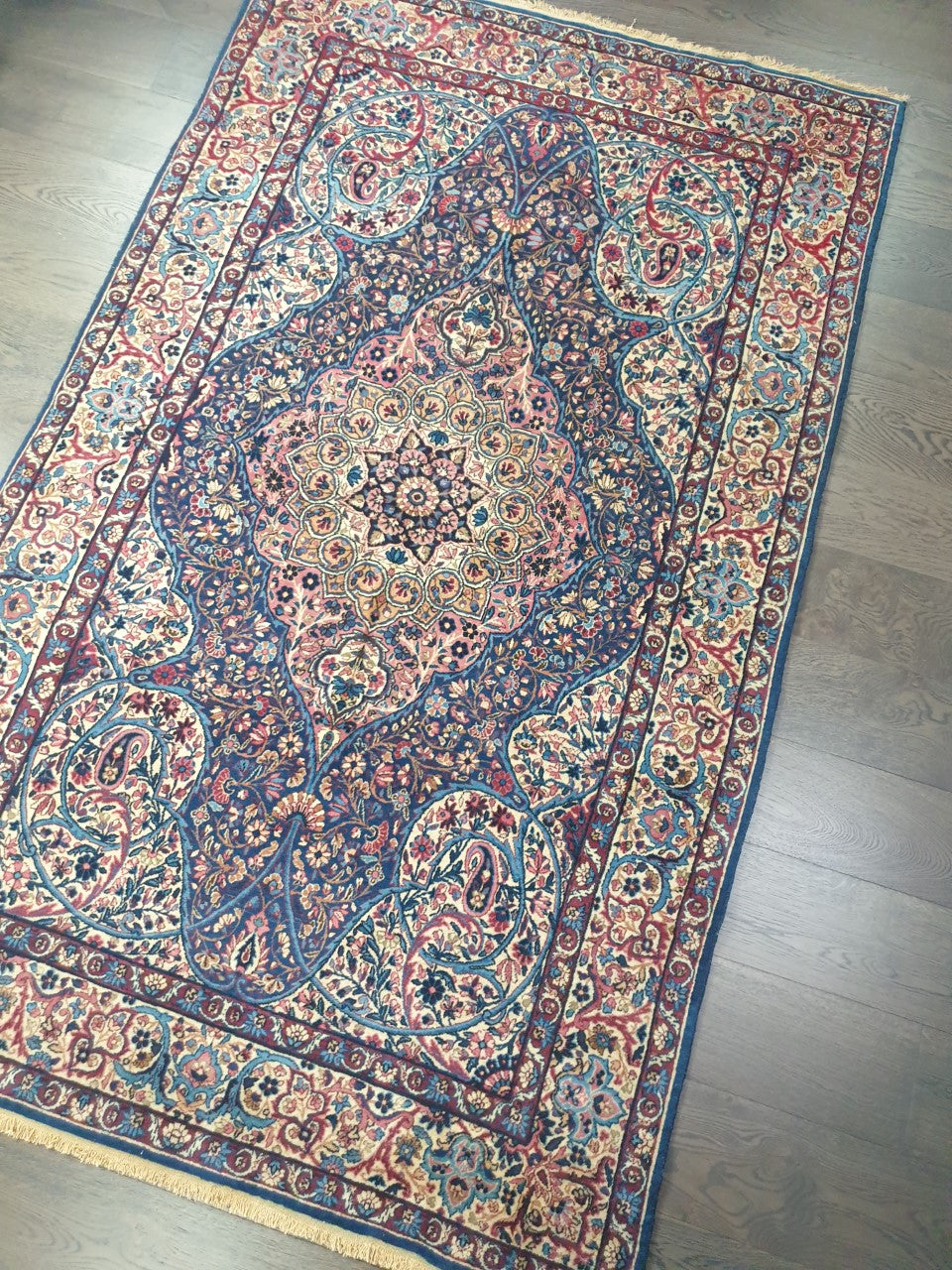 Wonderful antique Handmade Kierman Rug - Hakiemie Rug Gallery