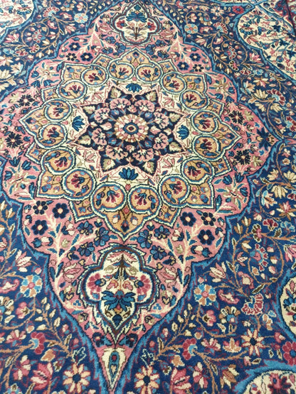 Wonderful antique Handmade Kierman Rug - Hakiemie Rug Gallery