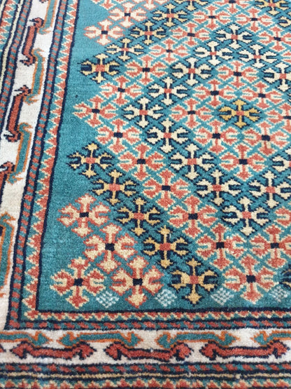 Beautiful Old Antique Handmade Quichan - Hakiemie Rug Gallery