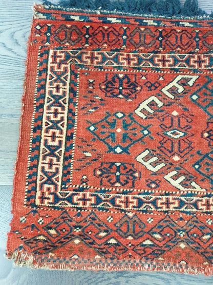 Amazing handmade antique Turkmen - Hakiemie Rug Gallery