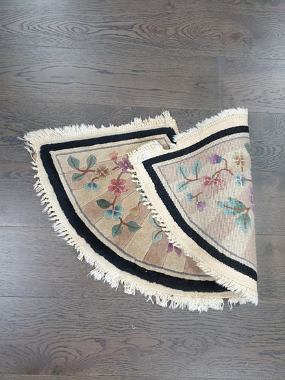 Wonderful vintage Chinese rug - Hakiemie Rug Gallery