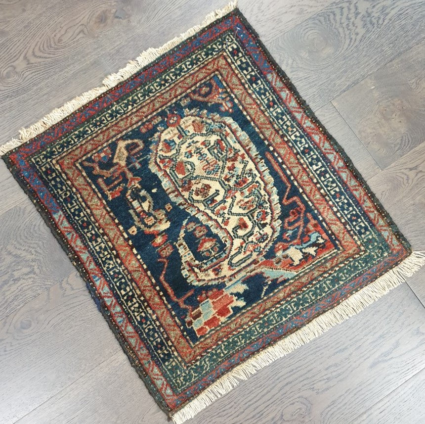 Beautiful antique Handmade Malayer small Rug - Hakiemie Rug Gallery