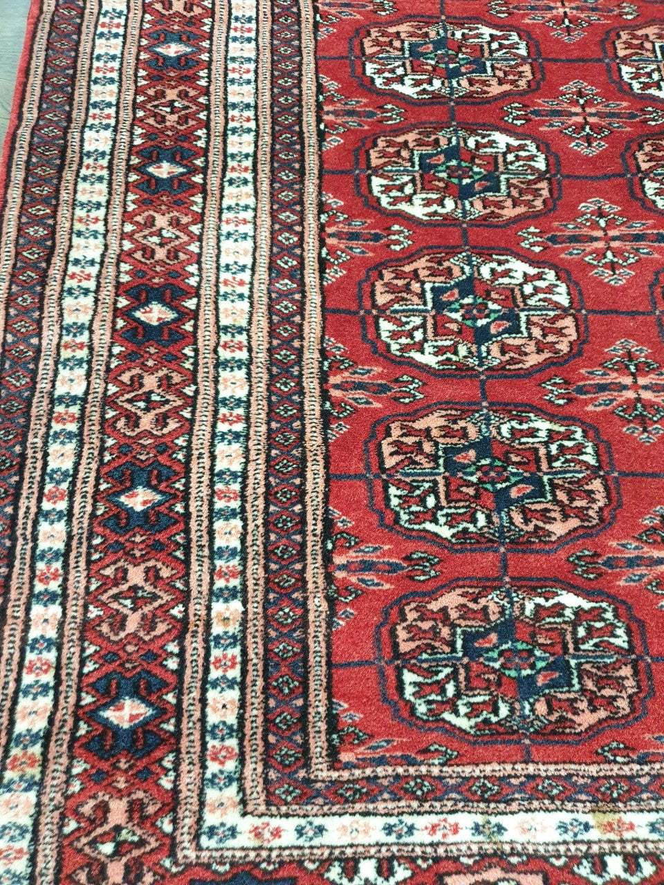 Wonderful vintage Turkmen Bohara rug - Hakiemie Rug Gallery