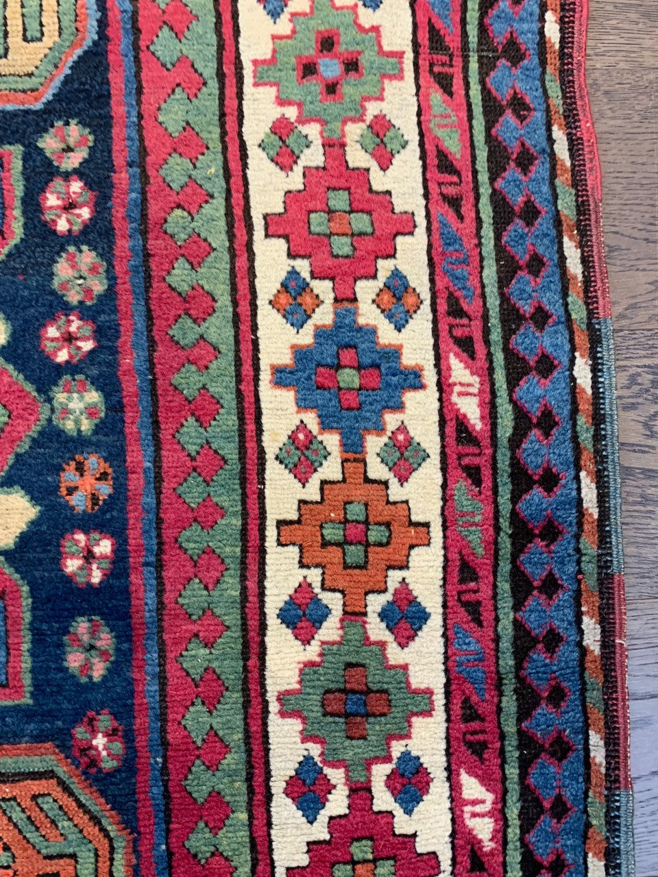 Akstafa Runner - Hakiemie Rug Gallery