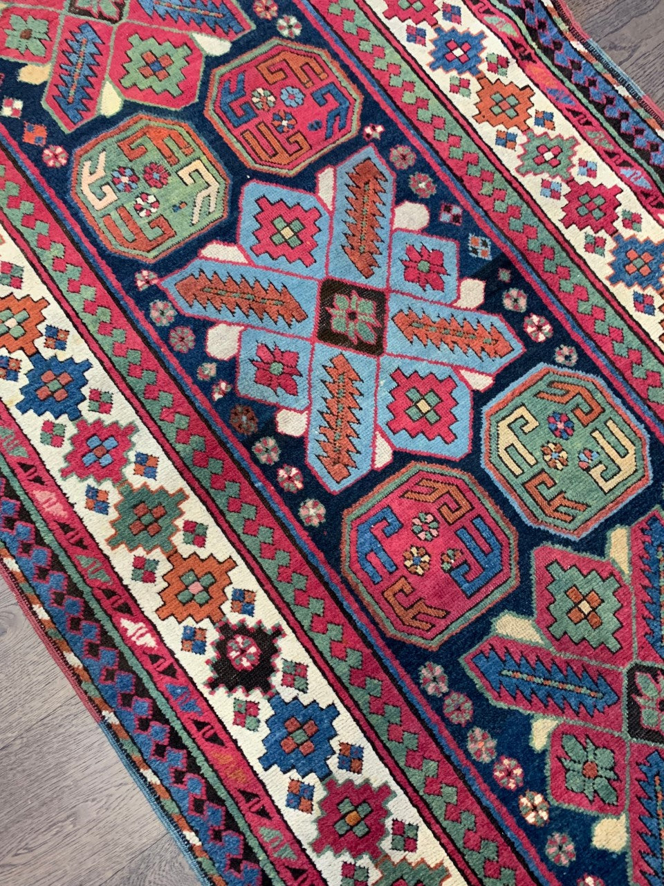 Akstafa Runner - Hakiemie Rug Gallery