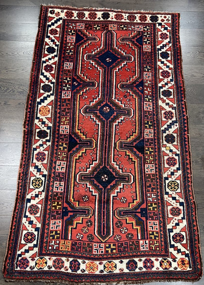 Stunning antique handmade Luri Qashqai rug - Hakiemie Rug Gallery