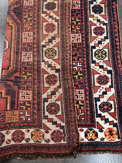 Stunning antique handmade Luri Qashqai rug - Hakiemie Rug Gallery