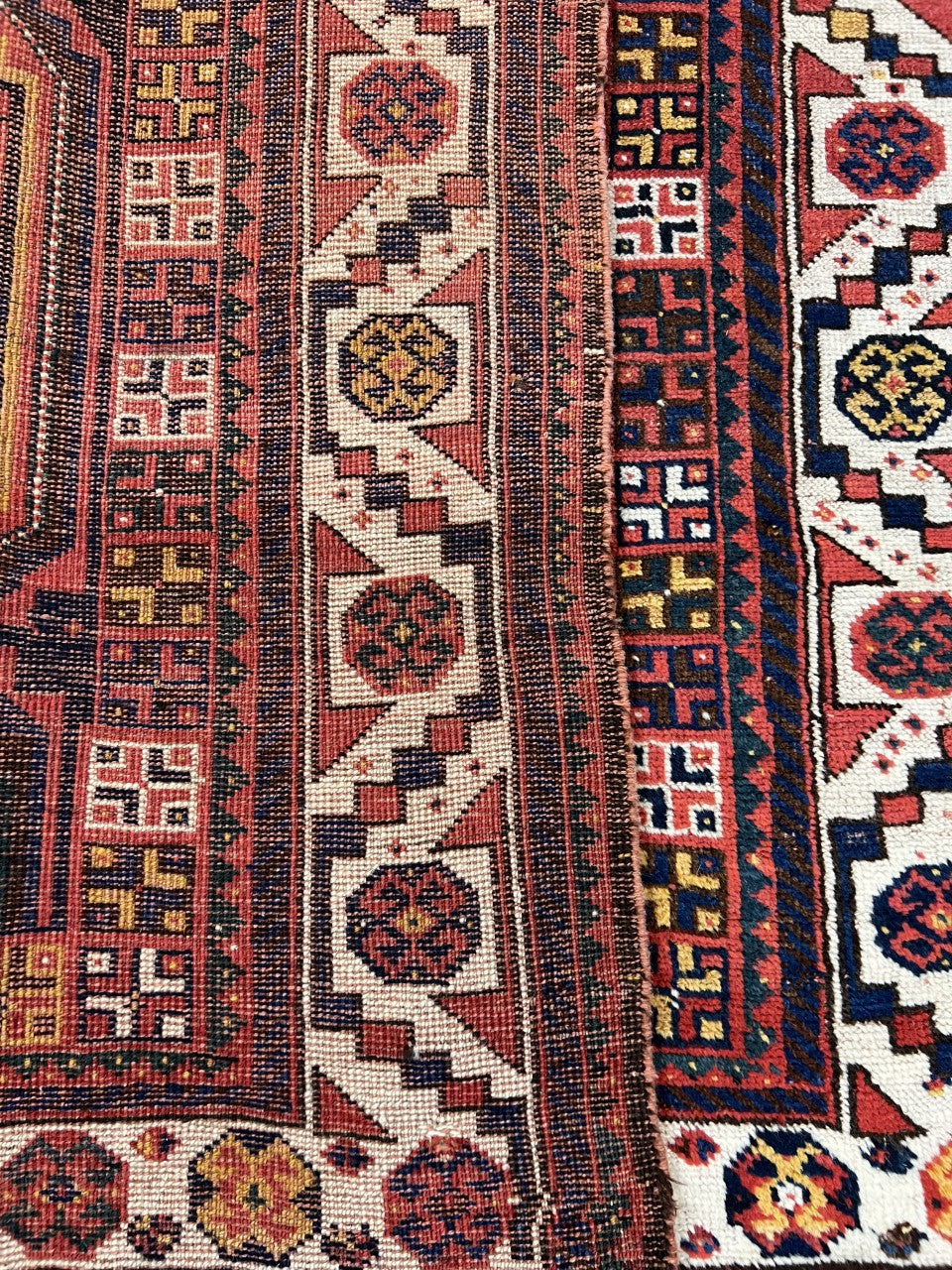 Stunning antique handmade Luri Qashqai rug - Hakiemie Rug Gallery