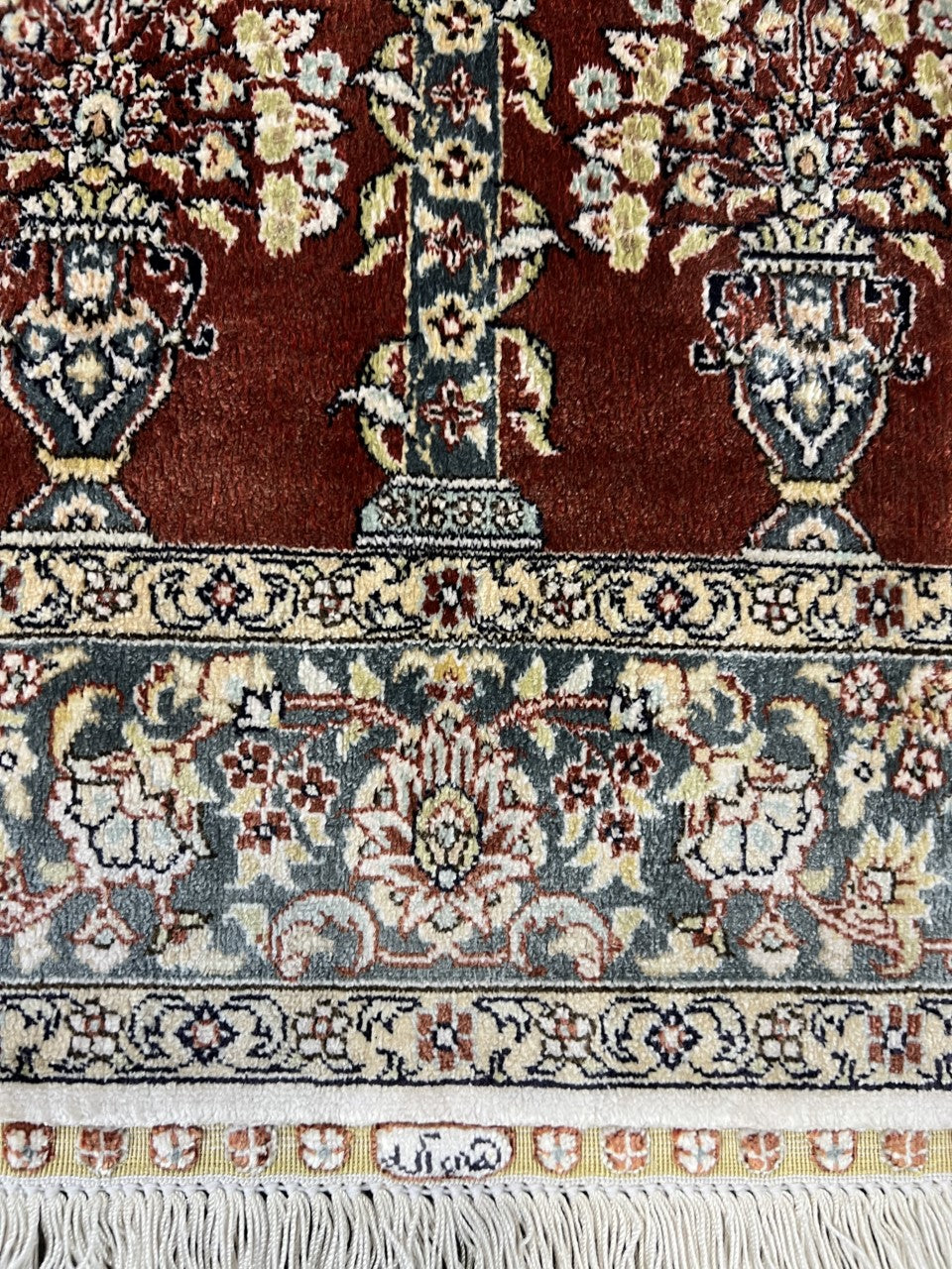 Beatiful vintage Handmade Turkish Hereke design silk rug - Hakiemie Rug Gallery