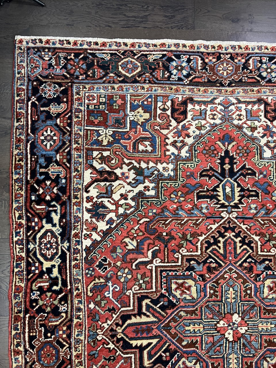 Amazing old antique handmade decorative Heriz rug - Hakiemie Rug Gallery