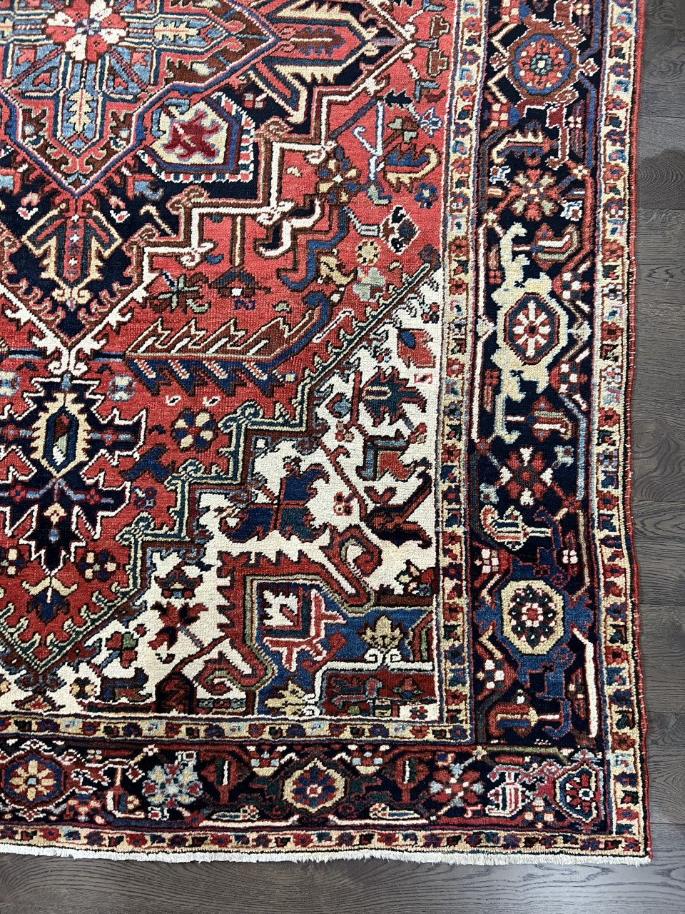 Amazing old antique handmade decorative Heriz rug - Hakiemie Rug Gallery