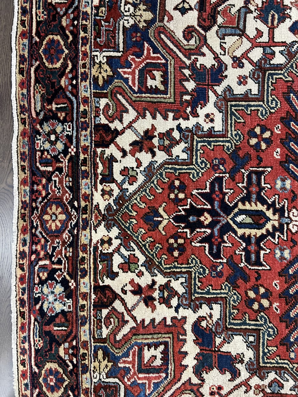 Amazing old antique handmade decorative Heriz rug - Hakiemie Rug Gallery