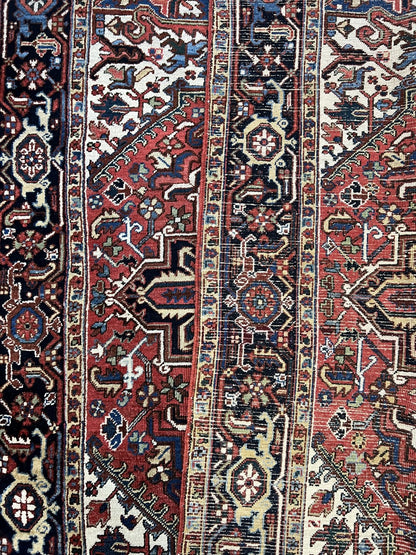 Amazing old antique handmade decorative Heriz rug - Hakiemie Rug Gallery