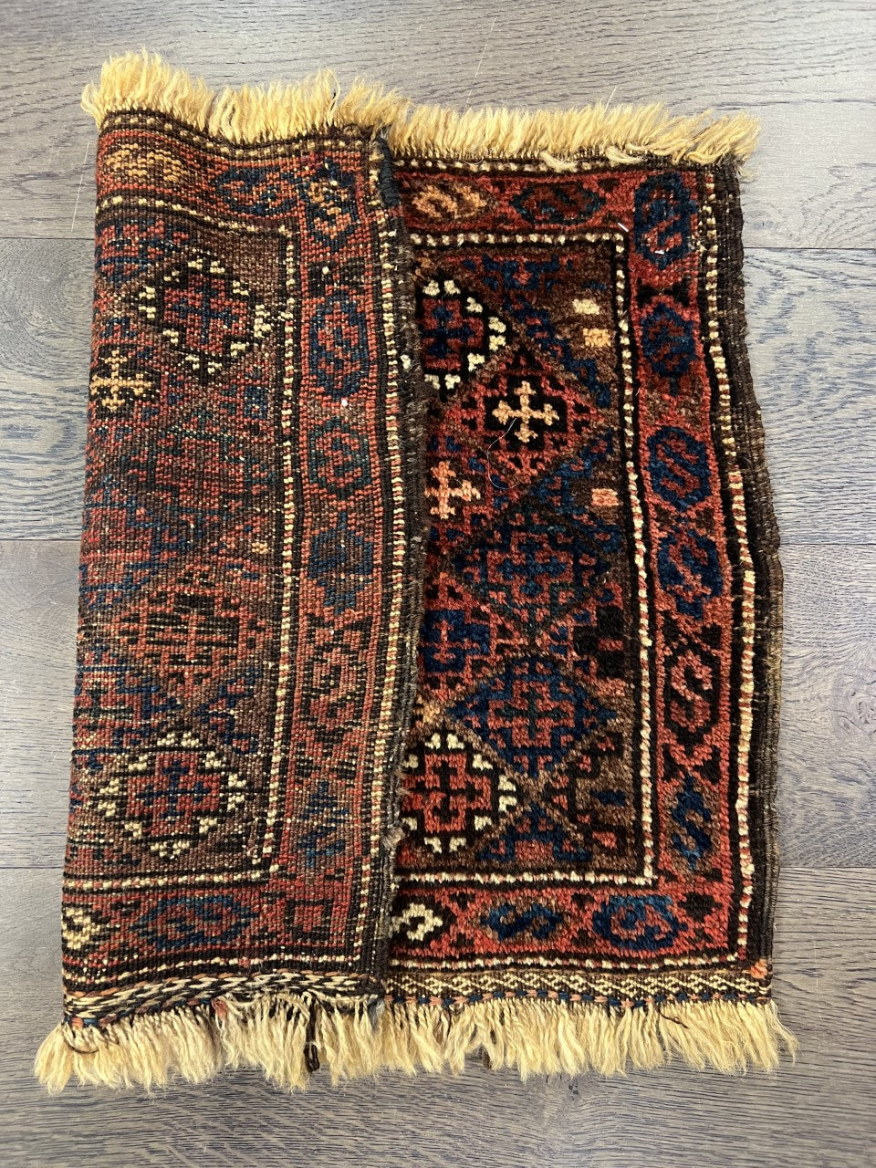 Amazing old antique decorative Balauch - Hakiemie Rug Gallery