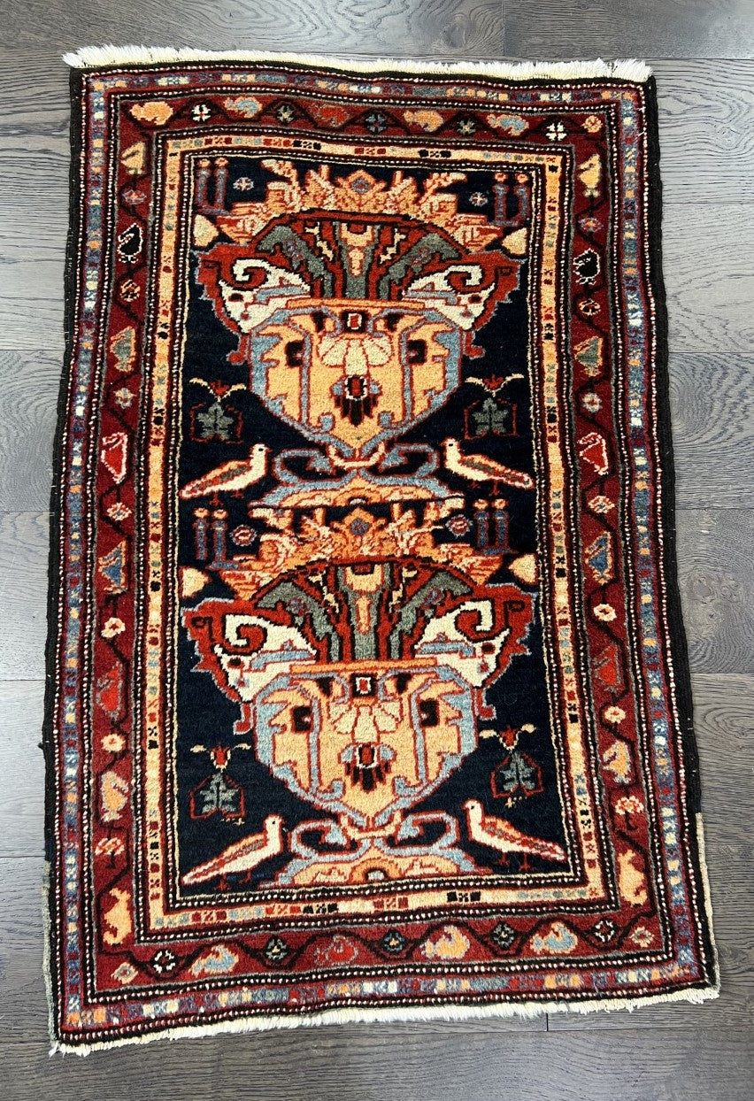 Beautiful antique North - West Heriz Rug - Hakiemie Rug Gallery