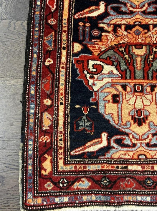 Beautiful antique North - West Heriz Rug - Hakiemie Rug Gallery