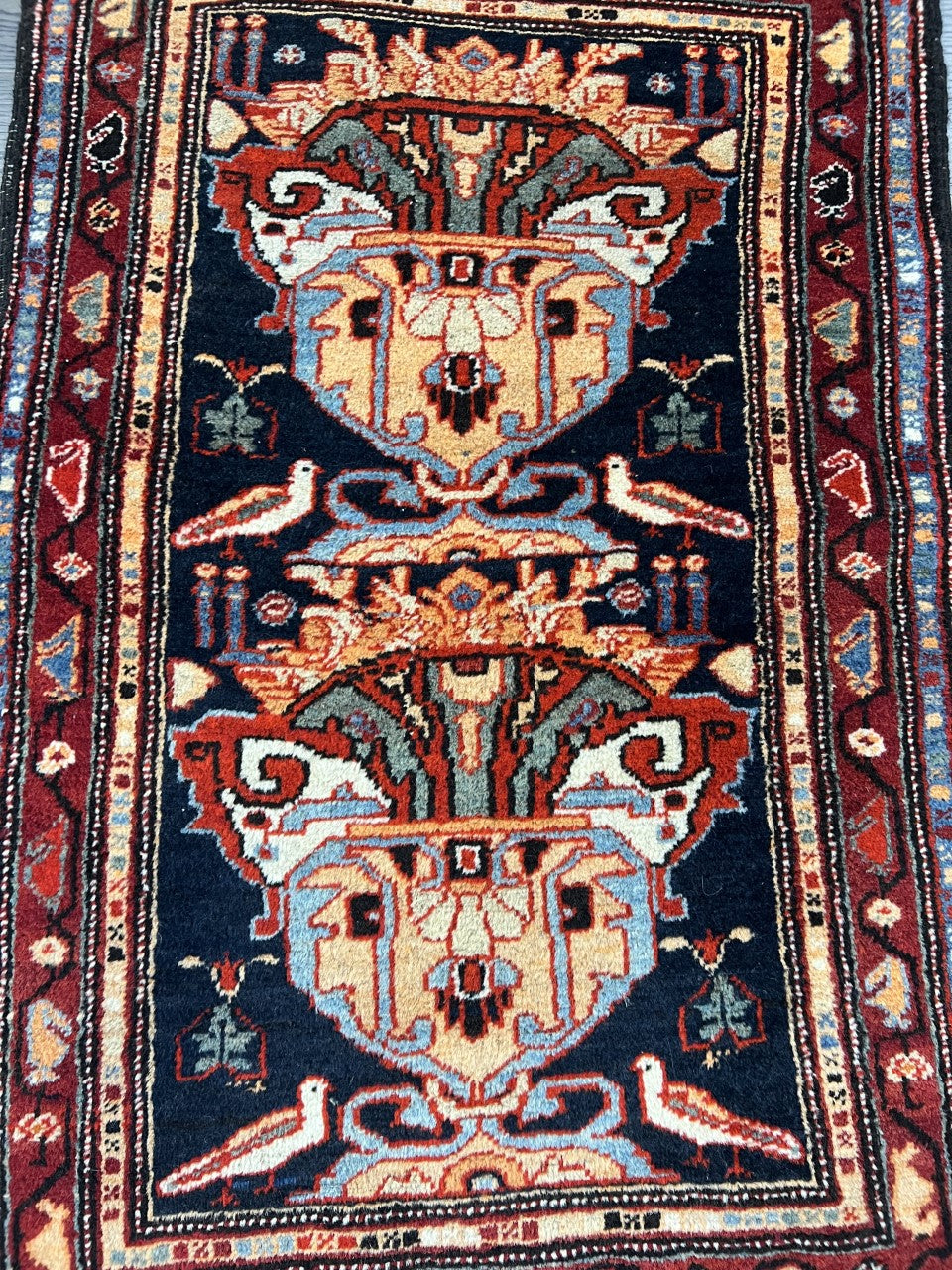 Beautiful antique North - West Heriz Rug - Hakiemie Rug Gallery