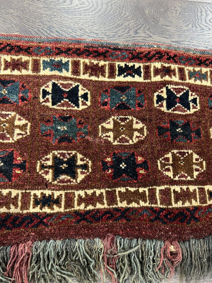 Beautiful old antique Turkmen Ersari - Hakiemie Rug Gallery