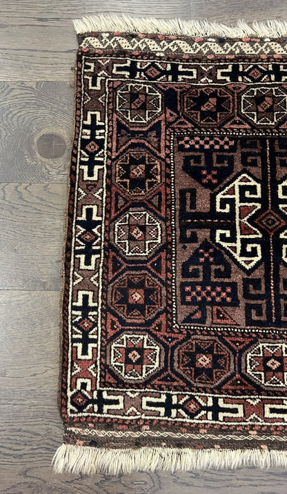 Stunning old antique decorative Balauch - Hakiemie Rug Gallery