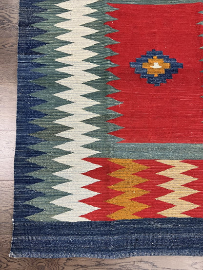 Beautiful New Qasqhai Kilim Sofra - Hakiemie Rug Gallery