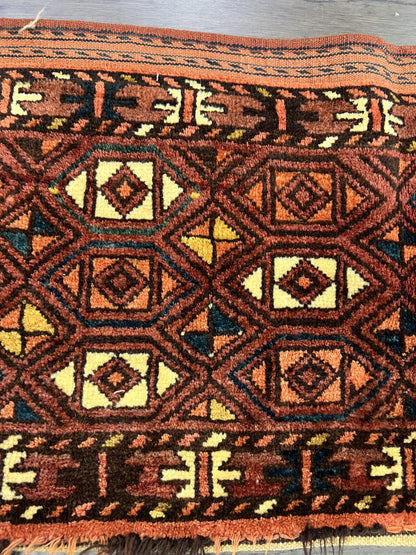 Wonderful old antique Turkmen Ersari Torba - Hakiemie Rug Gallery