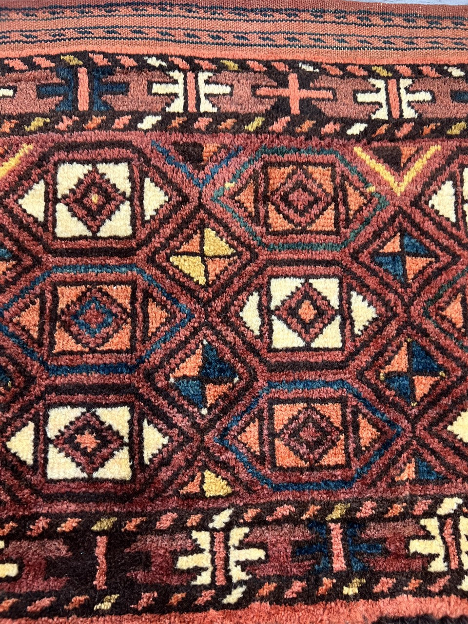 Wonderful old antique Turkmen Ersari Torba - Hakiemie Rug Gallery