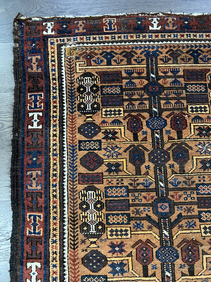 Amazing Old Antique Handmade Baluchi rug - Hakiemie Rug Gallery