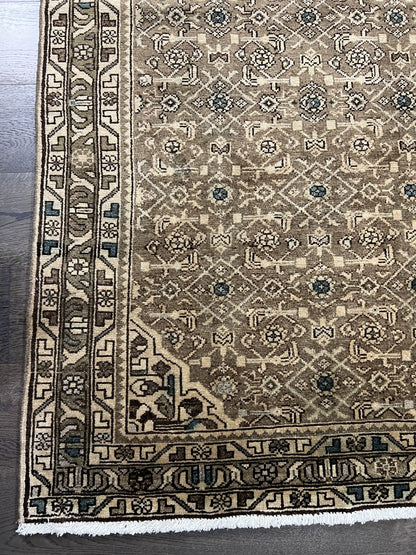 Wonderful old Handmade Malayer Runner - Hakiemie Rug Gallery