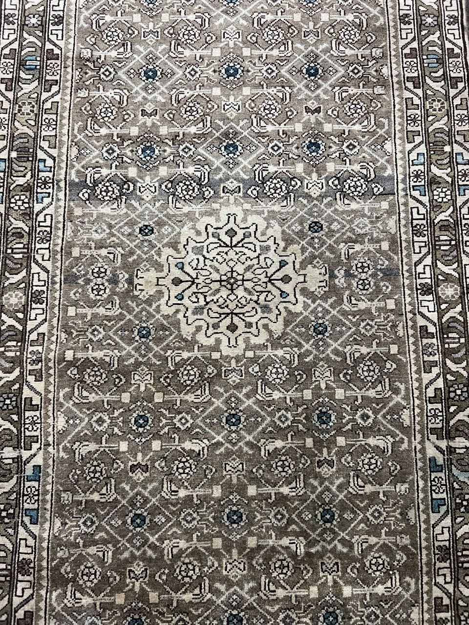 Wonderful old Handmade Malayer Runner - Hakiemie Rug Gallery