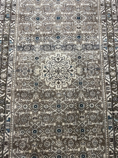 Wonderful old Handmade Malayer Runner - Hakiemie Rug Gallery