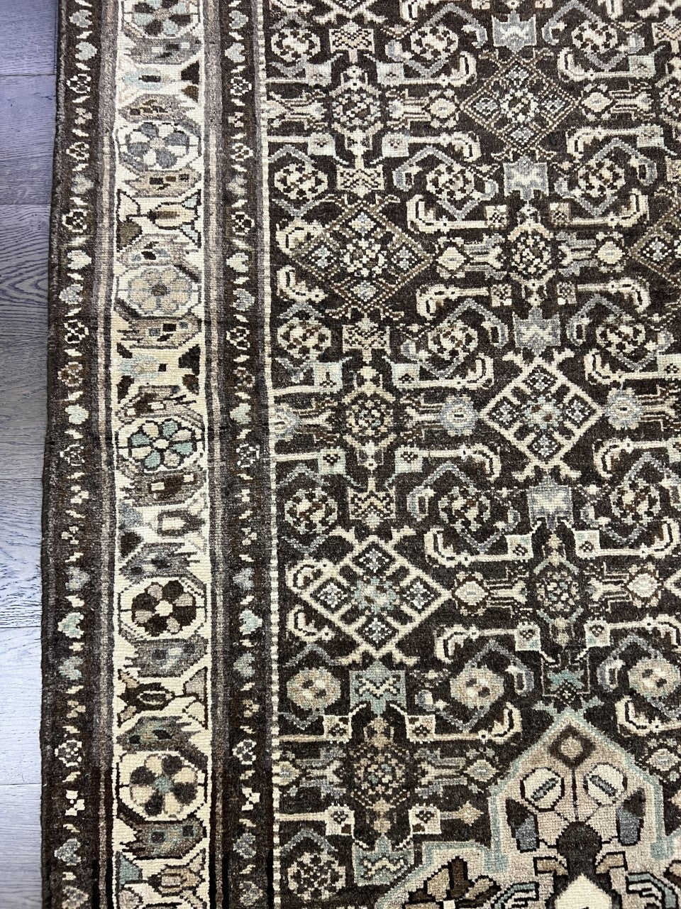 Stunning old Handmade Malayer Runner - Hakiemie Rug Gallery