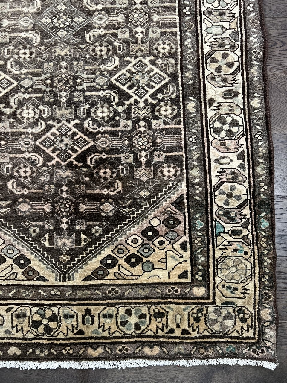 Stunning old Handmade Malayer Runner - Hakiemie Rug Gallery