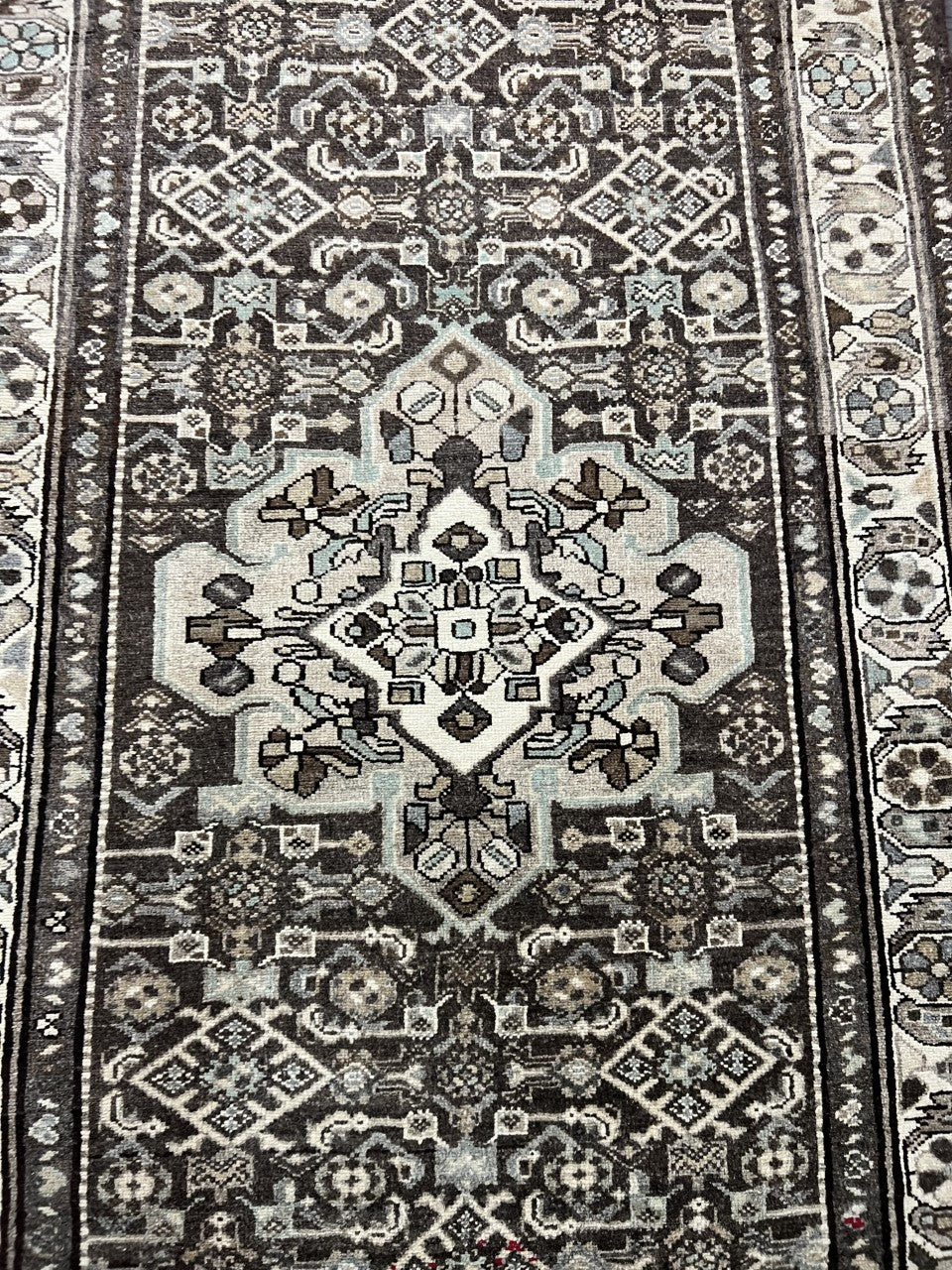 Stunning old Handmade Malayer Runner - Hakiemie Rug Gallery