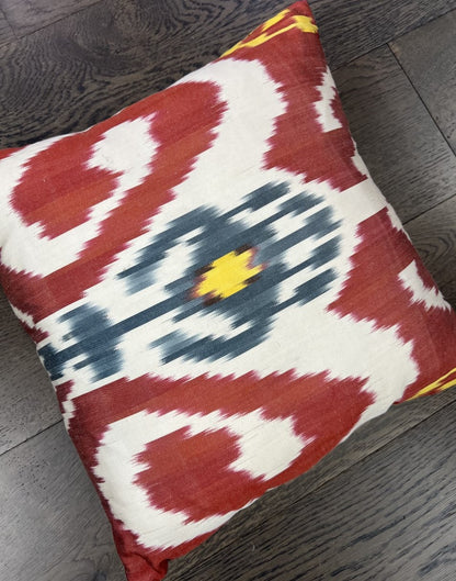 Beautiful new Handmade Uzbek Ikat Silk cushion - Hakiemie Rug Gallery