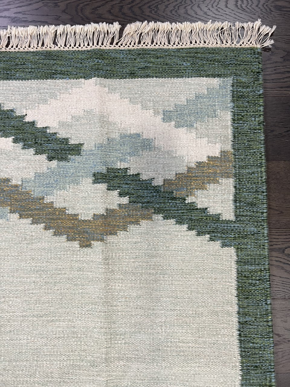 Amazing Swedish Kilim decorative rug - Hakiemie Rug Gallery