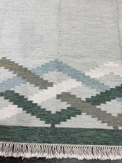 Amazing Swedish Kilim decorative rug - Hakiemie Rug Gallery