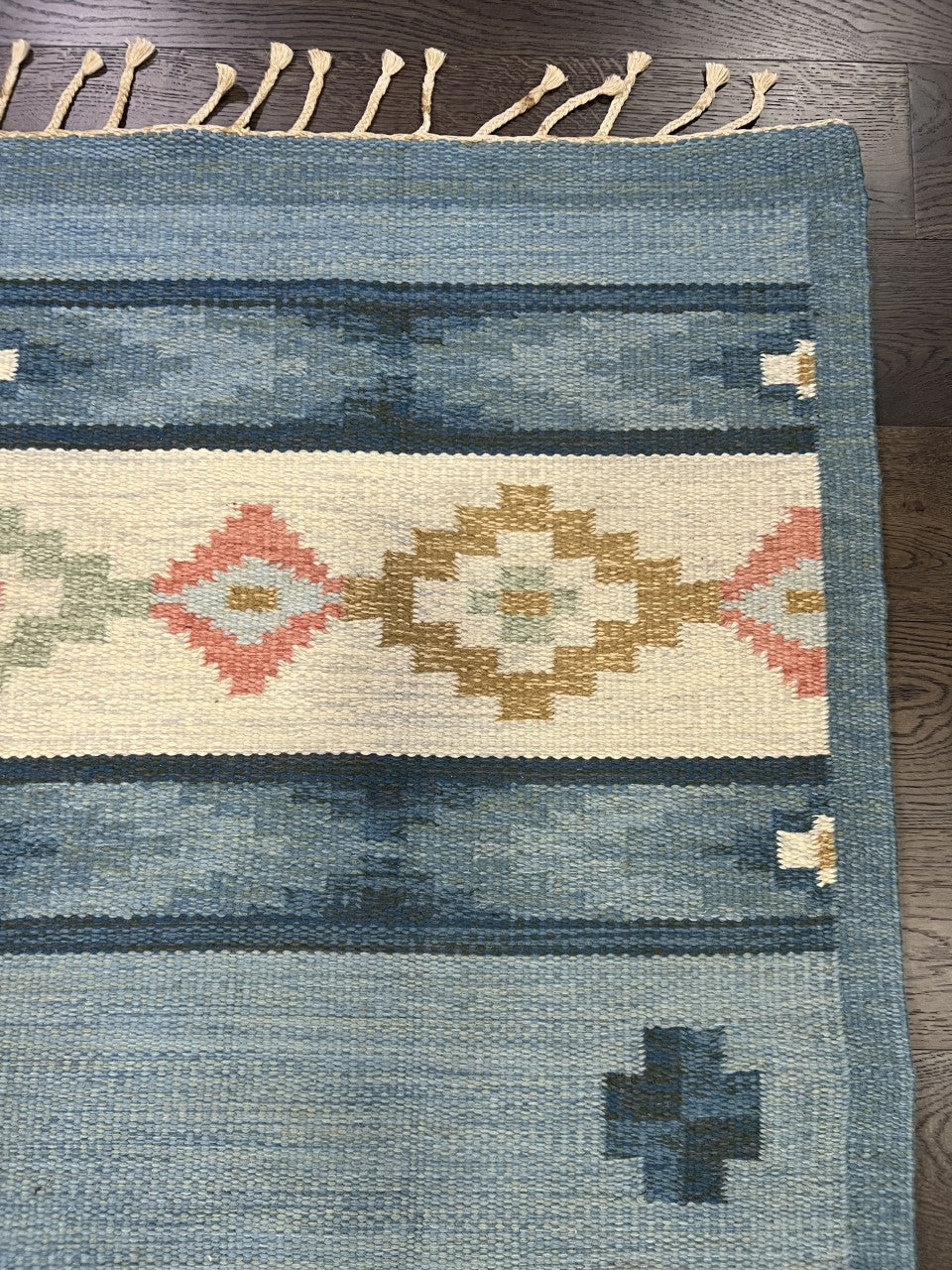 Amazing Swedish Kilim decorative rug - Hakiemie Rug Gallery